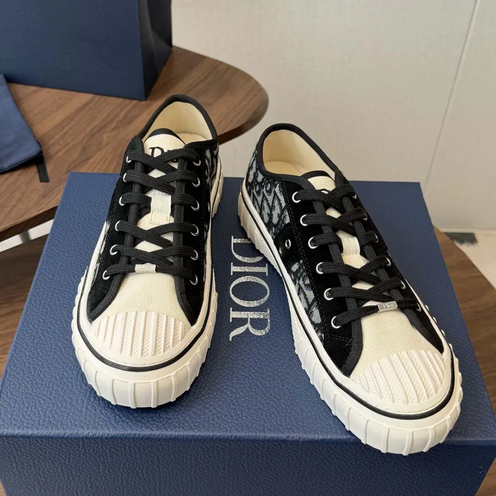 Dior Unisex Hooper Low-Top Sneaker Beige and Blue Dior Oblique Jacquard and Black Suede Calfskin 4 Dior Unisex Hooper Low-Top Sneaker Beige and Blue Dior Oblique Jacquard and Black Suede Calfskin