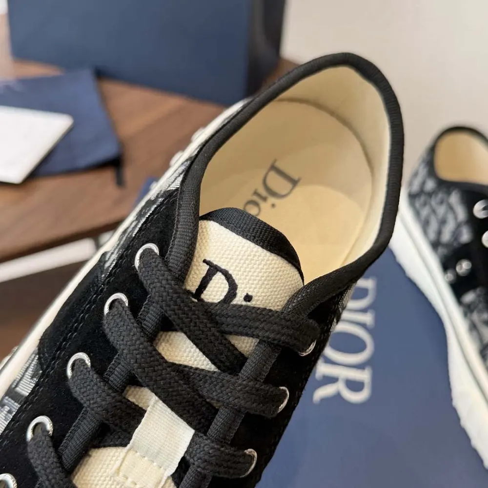 Dior Unisex Hooper Low-Top Sneaker Beige and Blue Dior Oblique Jacquard and Black Suede Calfskin 7 Dior Unisex Hooper Low-Top Sneaker Beige and Blue Dior Oblique Jacquard and Black Suede Calfskin