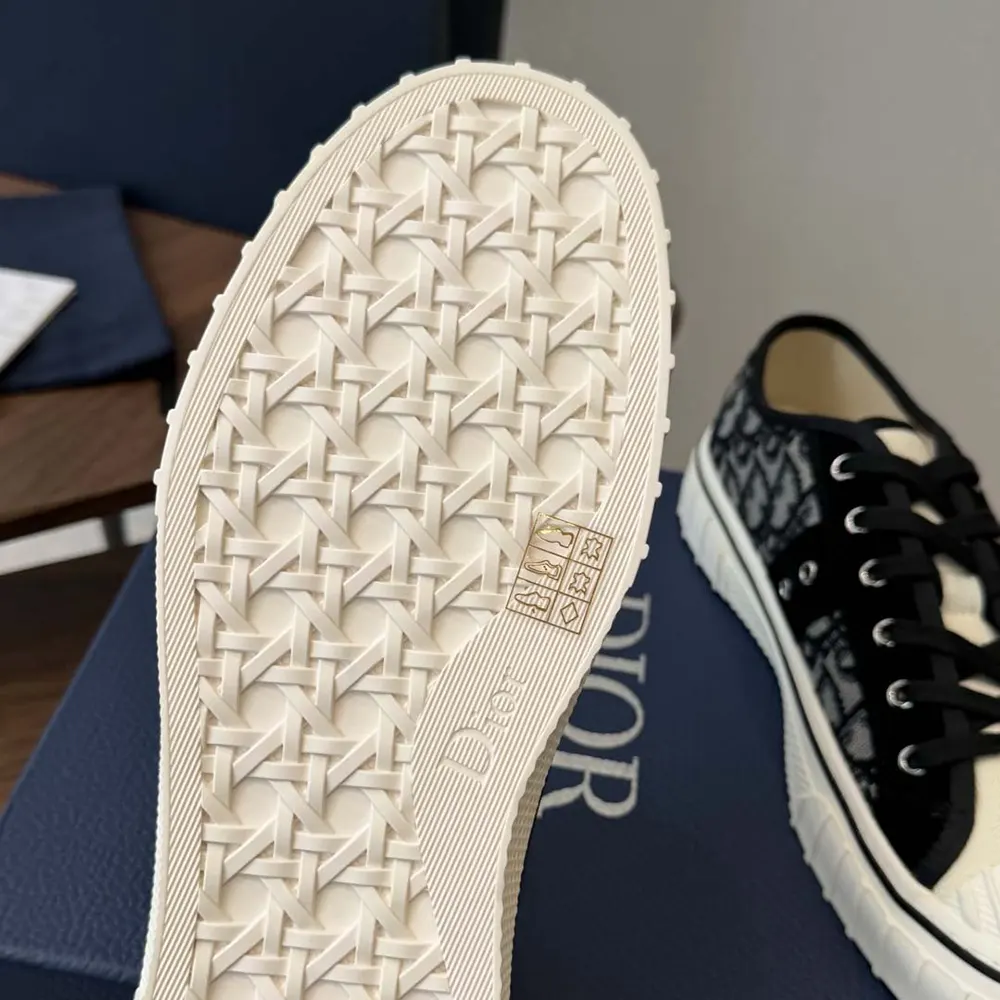 Dior Unisex Hooper Low-Top Sneaker Beige and Blue Dior Oblique Jacquard and Black Suede Calfskin 9 Dior Unisex Hooper Low-Top Sneaker Beige and Blue Dior Oblique Jacquard and Black Suede Calfskin