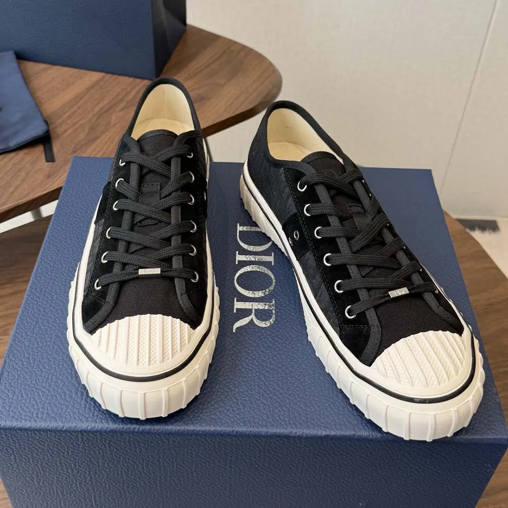 Dior Unisex Hooper Low-Top Sneaker Black Dior Oblique Jacquard and Black Suede Calfskin 3 Dior Unisex Hooper Low-Top Sneaker Black Dior Oblique Jacquard and Black Suede Calfskin