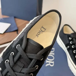 Dior Unisex Hooper Low-Top Sneaker Black Dior Oblique Jacquard and Black Suede Calfskin