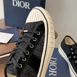 Dior Unisex Hooper Low-Top Sneaker Black Dior Oblique Jacquard and Black Suede Calfskin