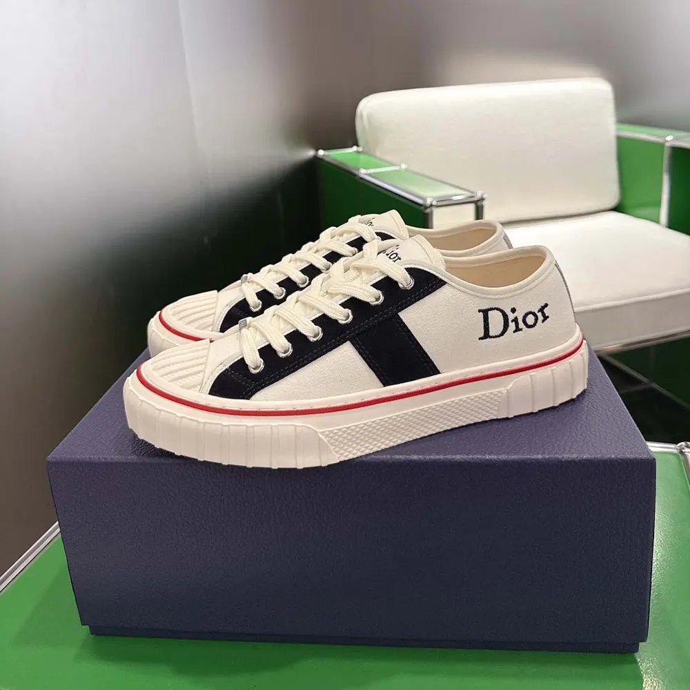 Dior Unisex Hooper Low-Top Sneaker White Canvas and Navy Blue Suede Calfskin 2 Dior Unisex Hooper Low-Top Sneaker White Canvas and Navy Blue Suede Calfskin