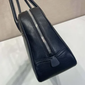 Miu Miu Women Vivant Leather Bag Black 5BB1962IER
