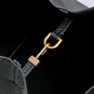 Saint Laurent YSL Women Le 5 À 7 Baby Bea In Grained Leather-Black