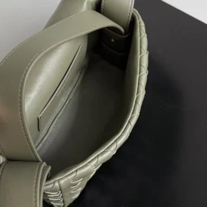 Bottega Veneta Men Intrecciato Mini Bag With Flap Dark Green