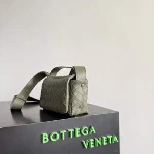 Bottega Veneta Men Intrecciato Mini Bag With Flap Dark Green