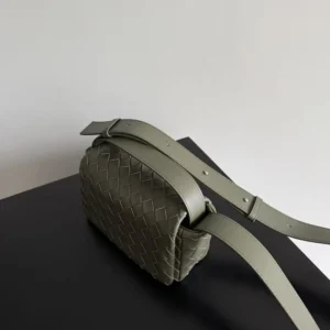 Bottega Veneta Men Intrecciato Mini Bag With Flap Dark Green