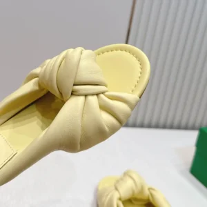 Bottega Veneta Women Lagoon Nappa Leather Knotted Flat Slid