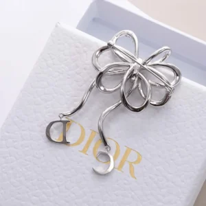 Dior Women Infinity Bow Brooch Silver-Finish Metal and Crystals