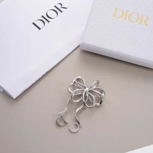 Dior Women Infinity Bow Brooch Silver-Finish Metal and Crystals