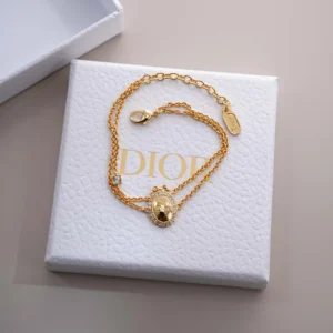 Dior Women Médaillon Bracelet Gold-Finish Metal and Crystals