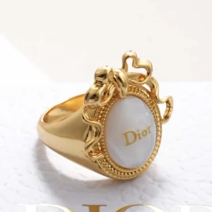 Dior Women Médaillon Ring Gold-Finish Metal and White Mother-of-Pearl