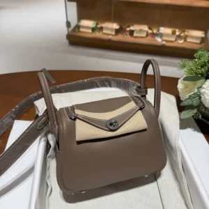 Hermes Women Lindy II Mini Bag in Swift Calfskin