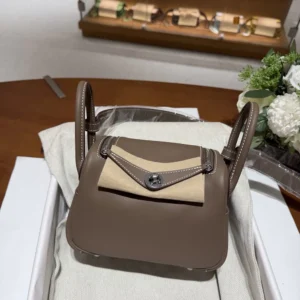 Hermes Women Lindy II Mini Bag in Swift Calfskin