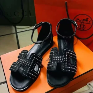 Hermes Women Santorini Sandal in Calfskin Black Leather