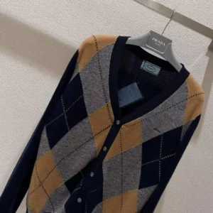 Prada Men Argyle Cashmere Cardigan P25O486519