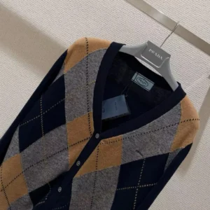 Prada Men Argyle Cashmere Cardigan P25O486519