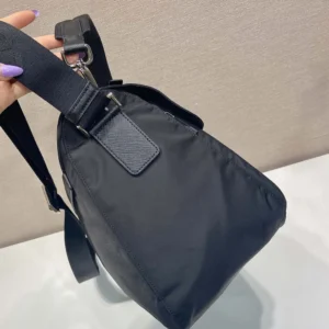 Prada Unisex Re-Nylon Shoulder Bag-Black 2VD072