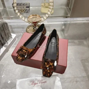 Roger Vivier Women Gommettine Ballerinas In Patent Leather