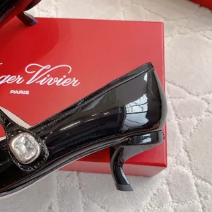 Roger Vivier Women Mary Jane Virgule 55 Mules in Patent Leather-Black