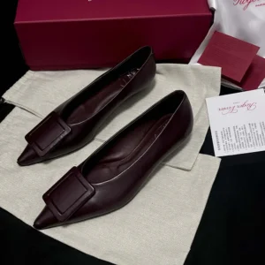 Roger Vivier Women Viv In The City Ballerinas In Leather Burgundy