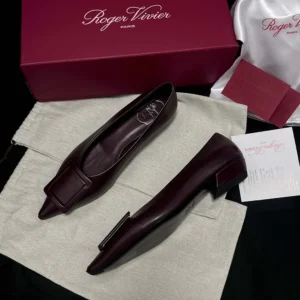 Roger Vivier Women Viv In The City Ballerinas In Leather Burgundy