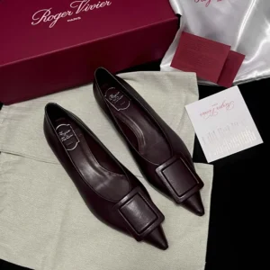 Roger Vivier Women Viv In The City Ballerinas In Leather Burgundy