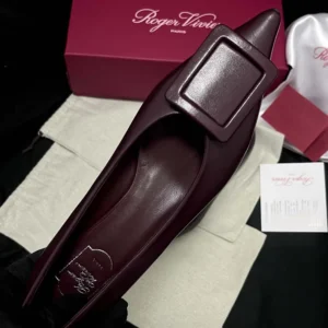 Roger Vivier Women Viv In The City Ballerinas In Leather Burgundy