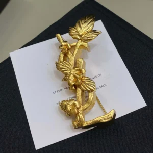 Saint Laurent YSL Women Cassandre Hydrangea Brooch in Metal