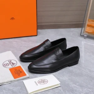 Hermes Men Newton Loafer-Black H262941ZA01395