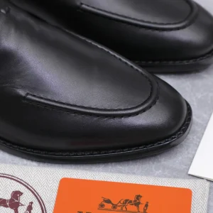 Hermes Men Newton Loafer-Black H262941ZA01395