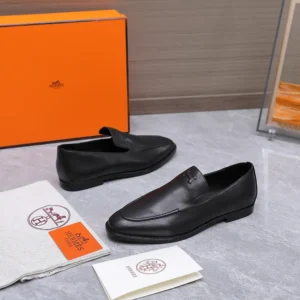 Hermes Men Newton Loafer-Black H262941ZA01395