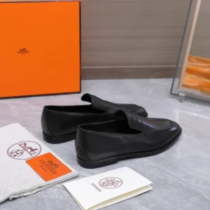 Hermes Men Newton Loafer-Black H262941ZA01395