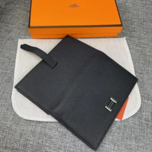 Hermes Unisex Bearn Wallet in Epsom Calfskin-Black H039078CK
