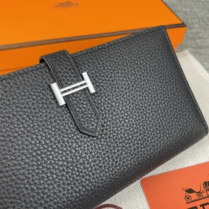 Hermes Unisex Bearn Wallet in Epsom Calfskin-Black H039078CK