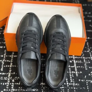 Hermes Unisex Neon Sneaker-Black H262898ZH01400