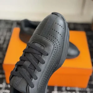 Hermes Unisex Neon Sneaker-Black H262898ZH01400