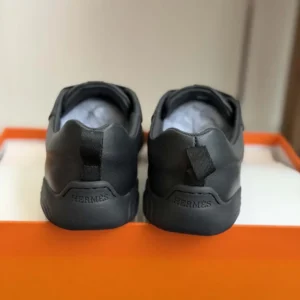 Hermes Unisex Neon Sneaker-Black H262898ZH01400