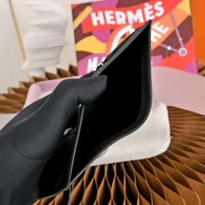 Hermes Unisex New H Passant Compact Wallet-Black