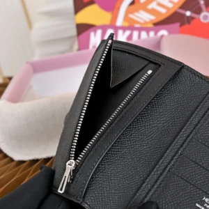 Hermes Unisex New H Passant Compact Wallet-Black