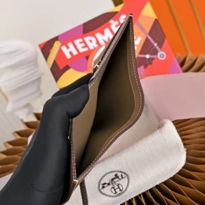 Hermes Unisex New H Passant Compact Wallet-Etoupe