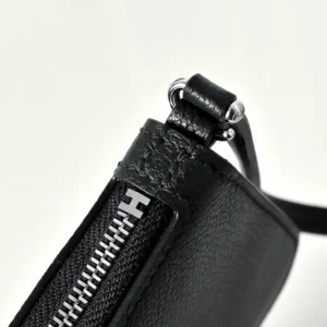 Hermes Unisex Zipengo Chaine D'Ancre To Go Pouch-Black/Silver