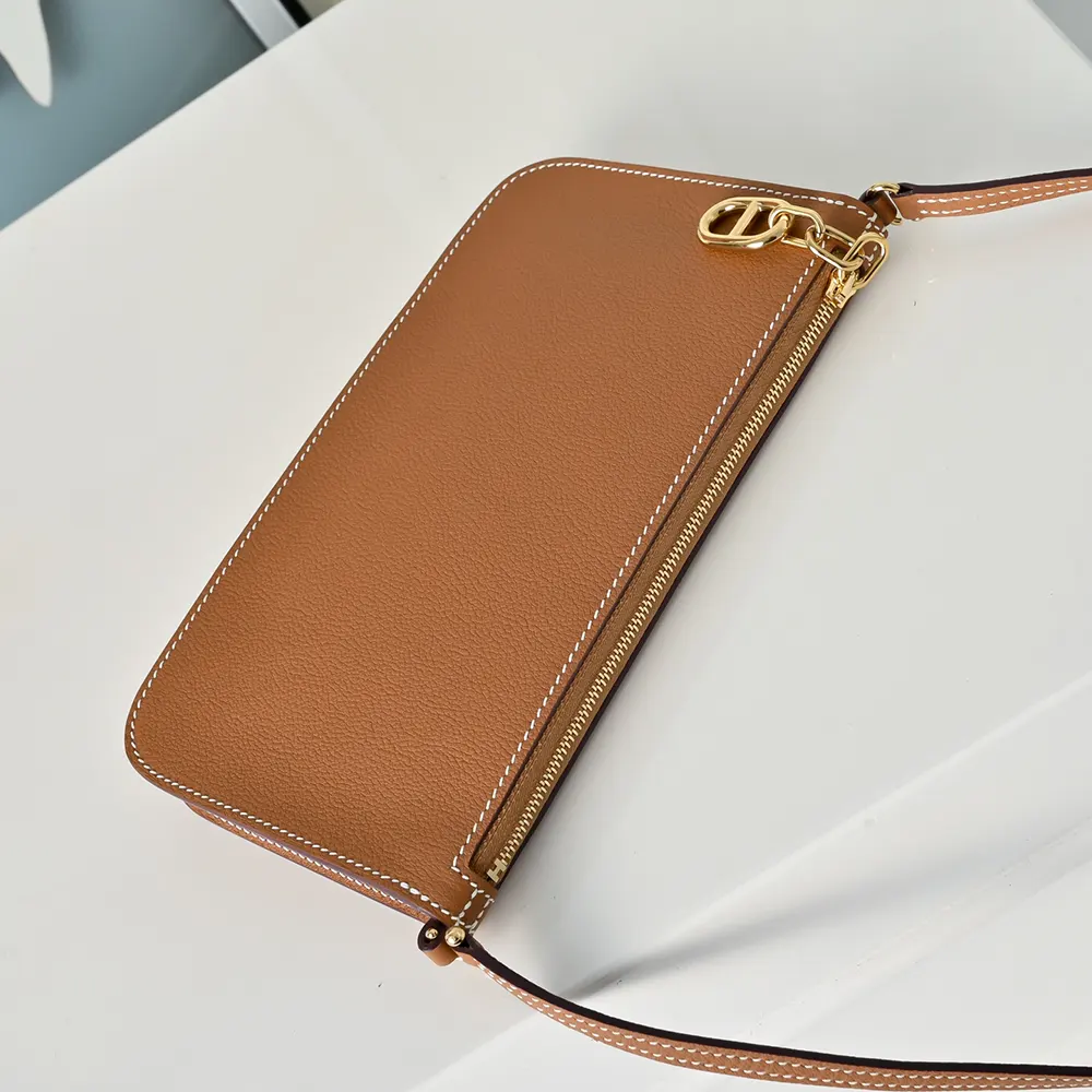 Hermes Unisex Zipengo Chaine D'Ancre To Go Pouch-Brown/Gold 7 Hermes Unisex Zipengo Chaine D'Ancre To Go Pouch-BrownGold